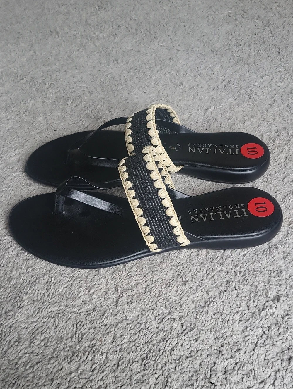 Italian Shoemakers Thong Sandals Womens 10 Black Beige Embroidered Italy NEW